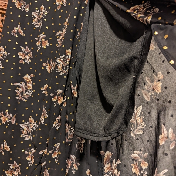 Lulu's Size XS Floral Black Maxi Dress - Picture 5 of 12